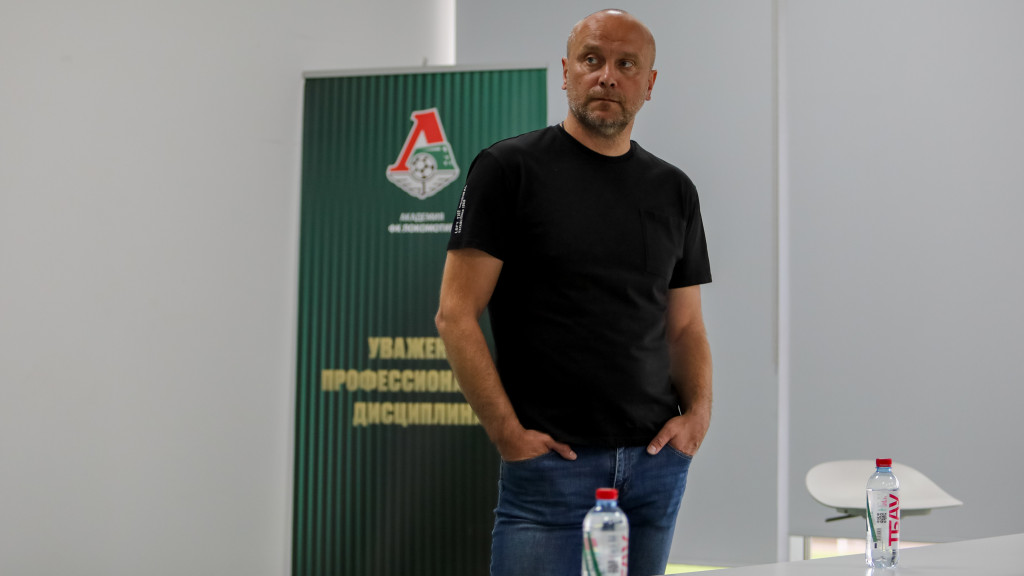 2F8A3163-190.jpg 2F8A3163-190.jpg